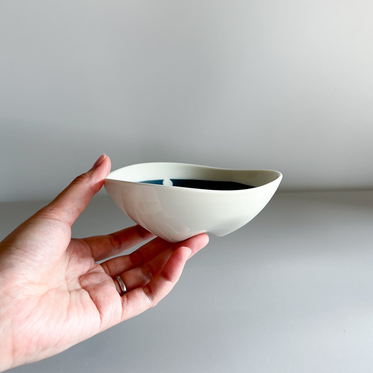 Night Cat Small Bowl 13cm - Diving