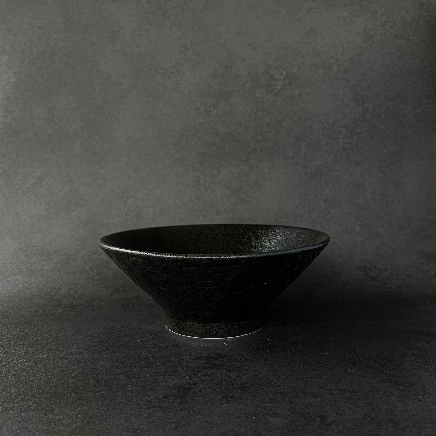 Ramen Noodle Large Bowl 21cm - White / Black