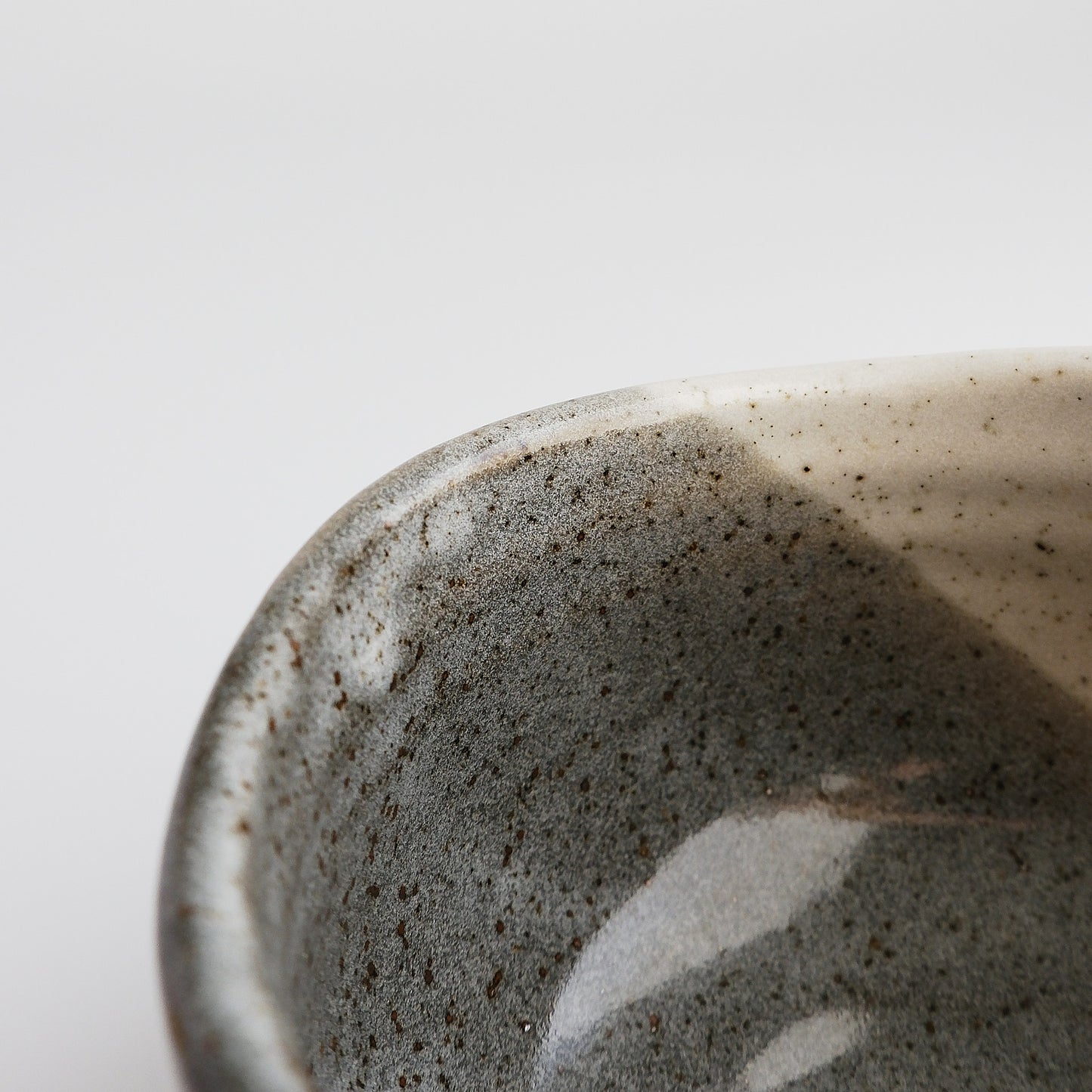 Kutani Ware Matcha Bowl - Kawasemi Kingfisher Bird