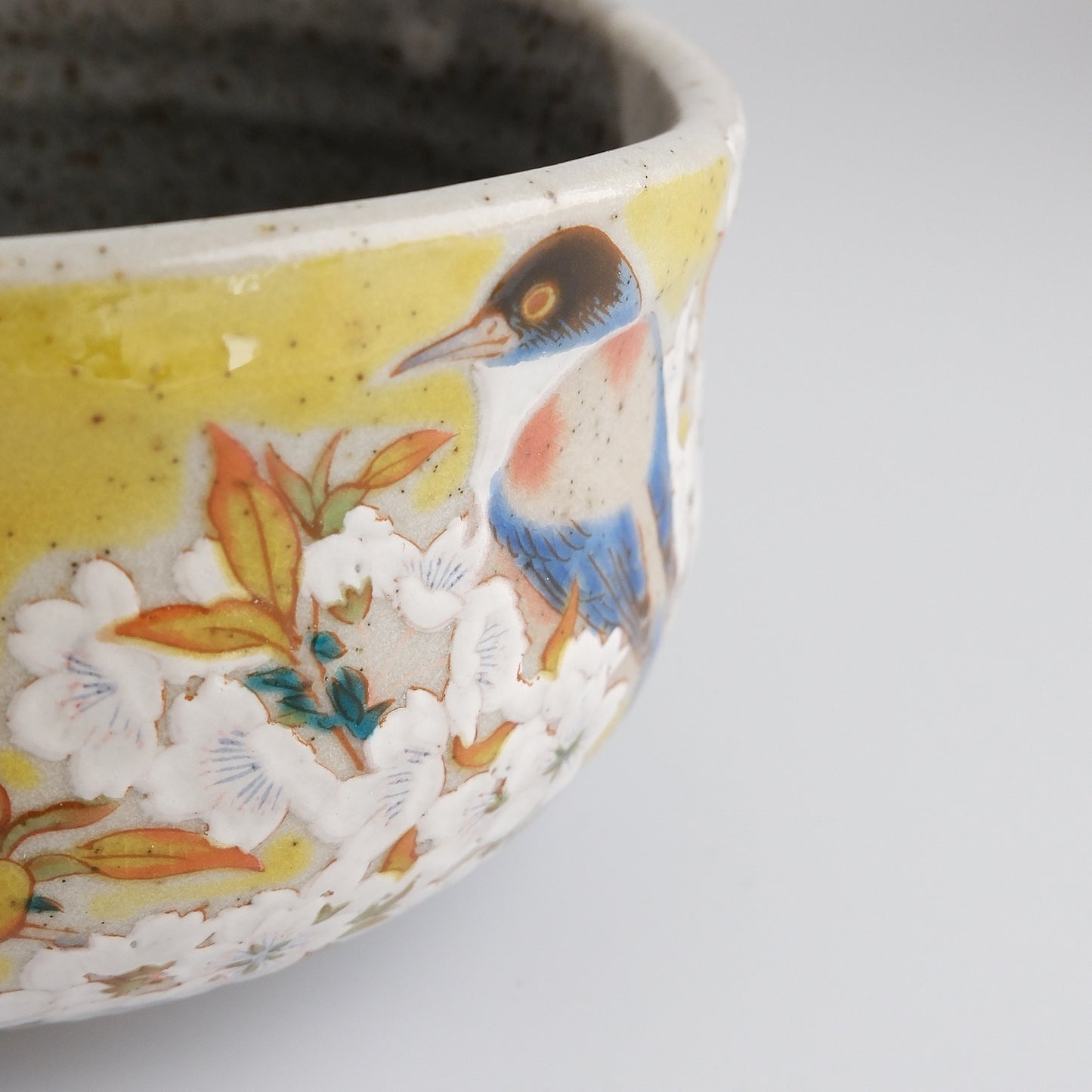 Kutani Ware Matcha Bowl - Yoshidaya Cherry Bird