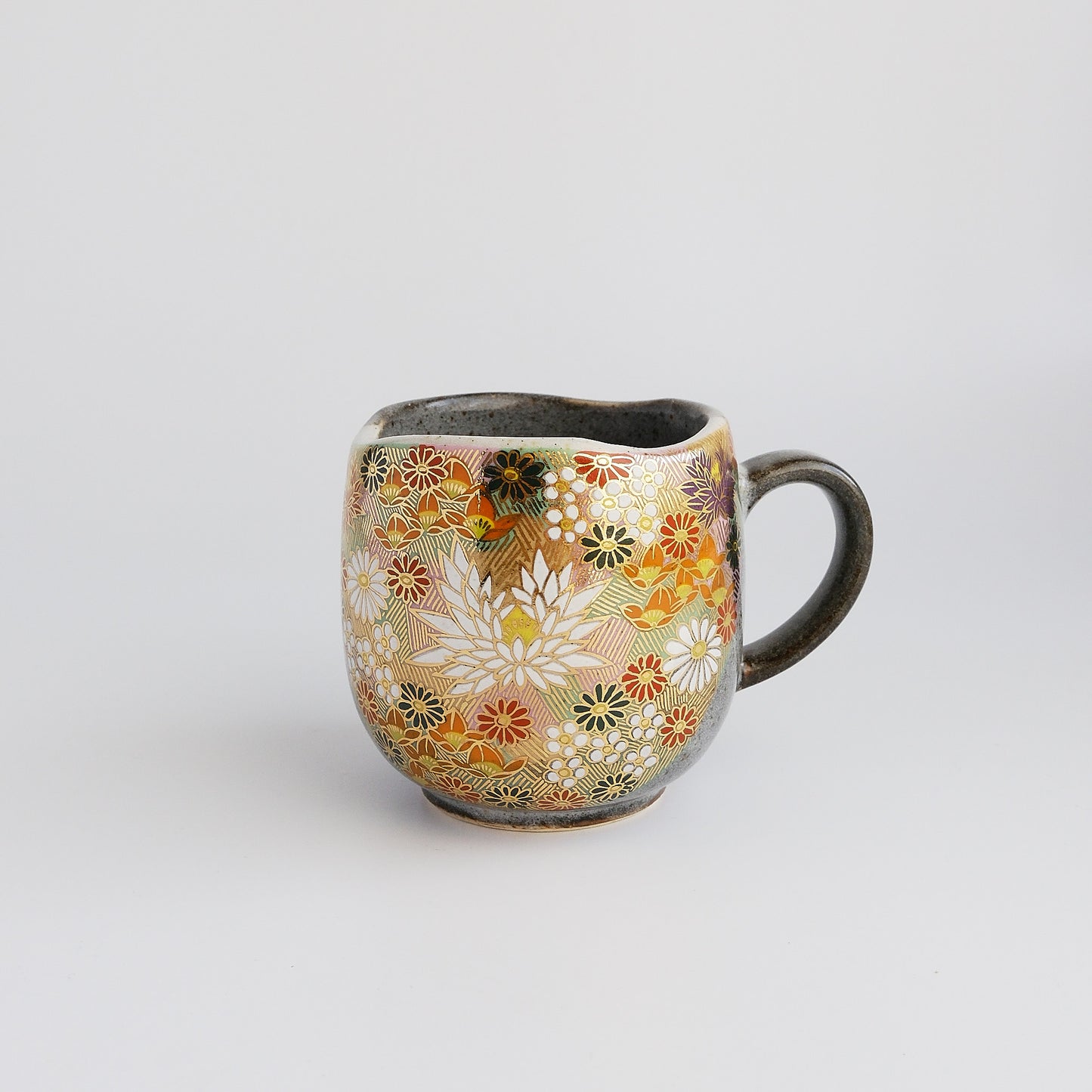 Kutani Ware Japanese Mug Cup - Gold Flower Hanazume