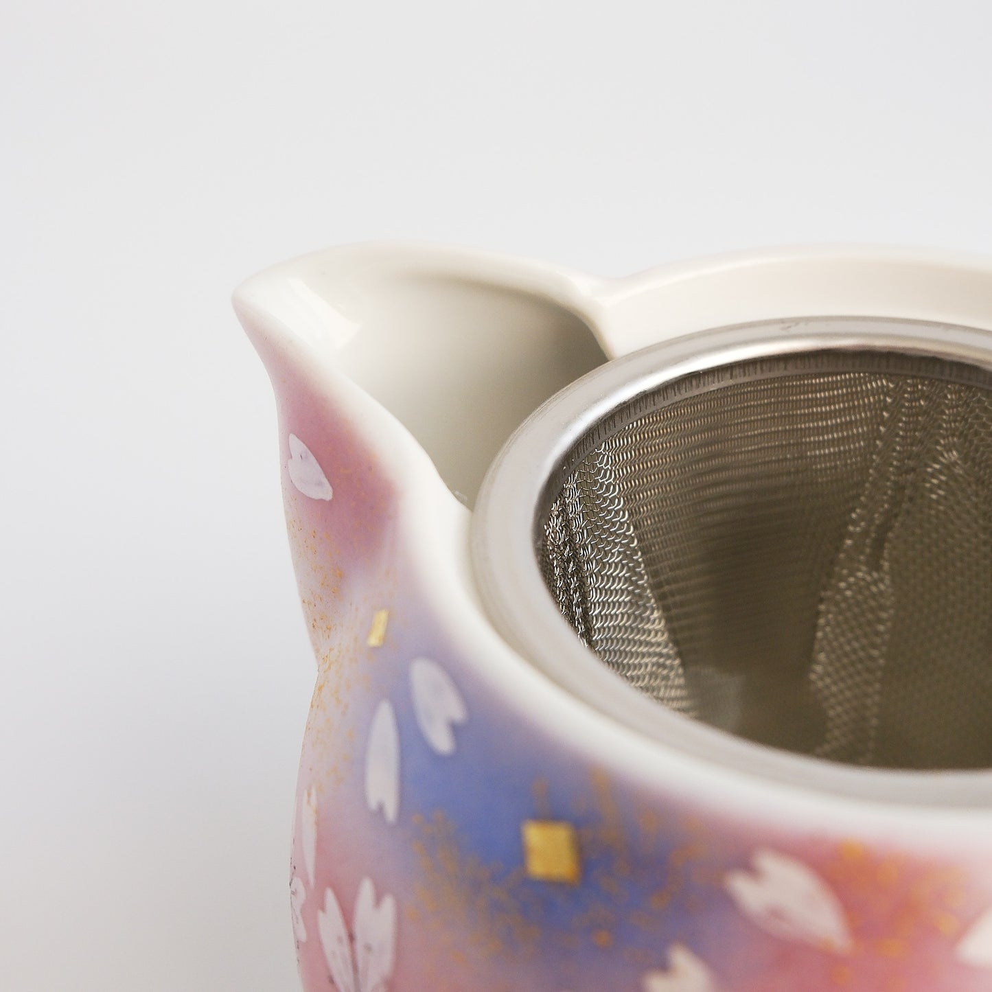 Kutani Ware Yunomi Kyusu Teapot Set - Sakura Flower Dance