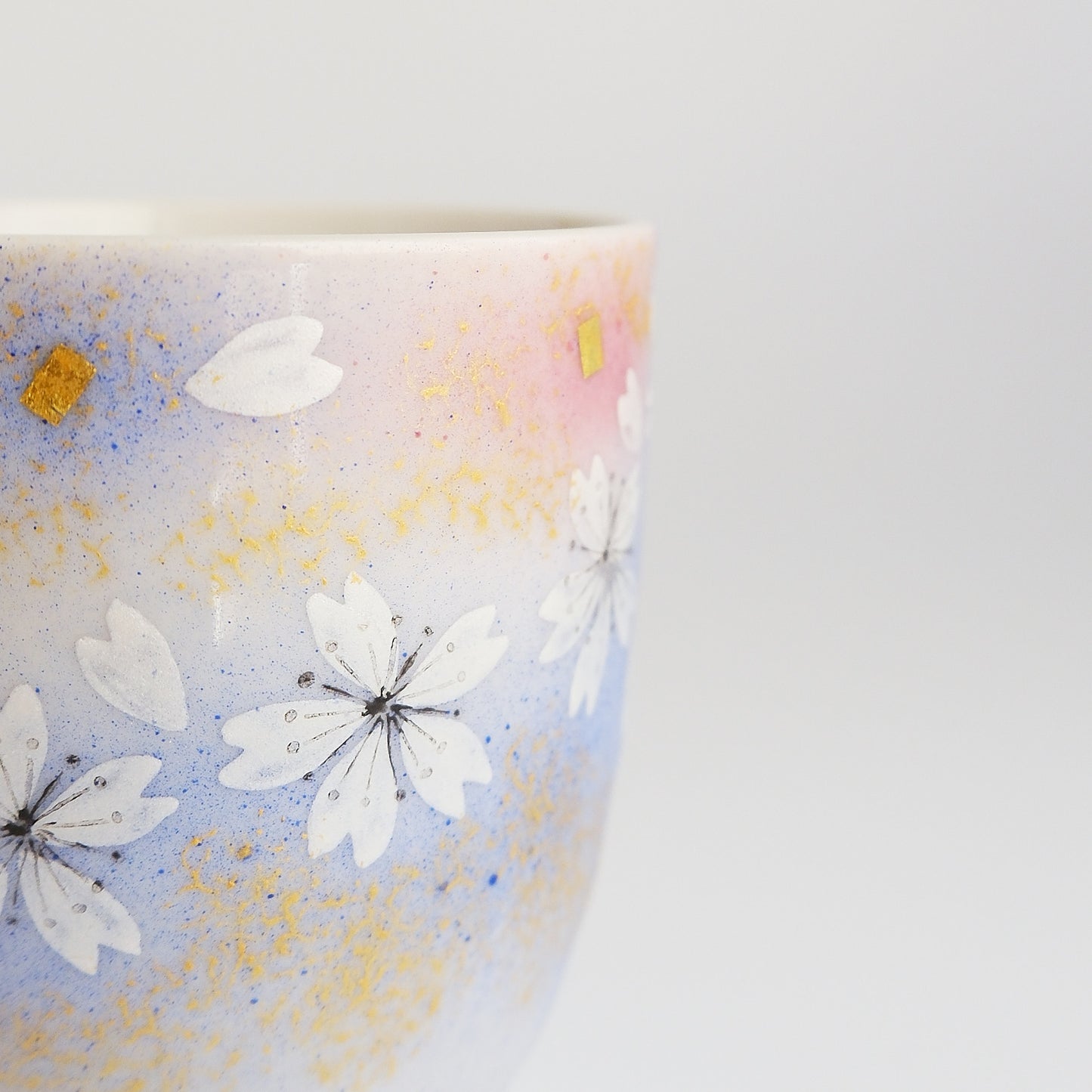 Kutani Ware Yunomi Kyusu Teapot Set - Sakura Flower Dance