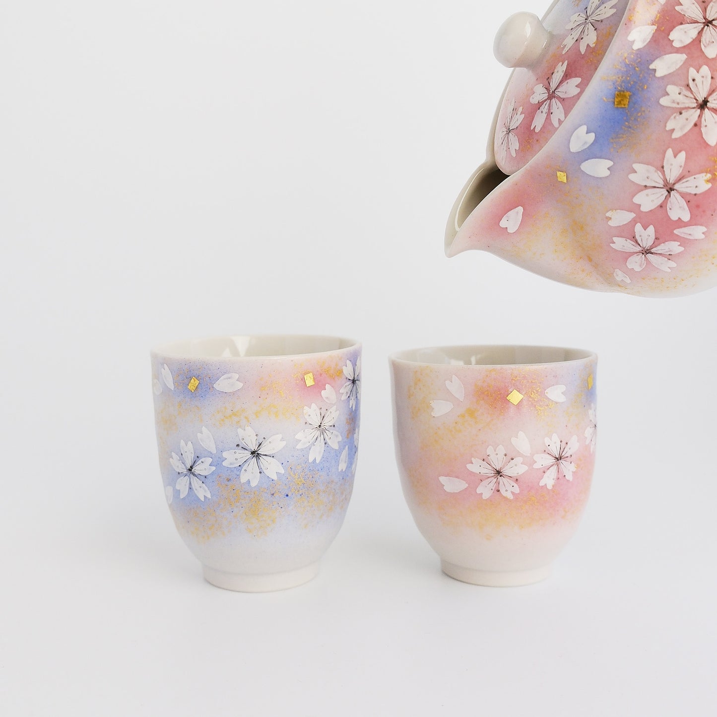 Kutani Ware Yunomi Kyusu Teapot Set - Sakura Flower Dance