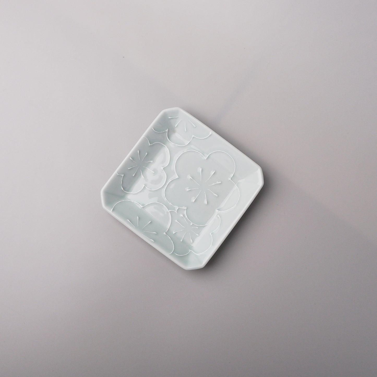 Hasami ware Side Dish Plate - Spring Bloom
