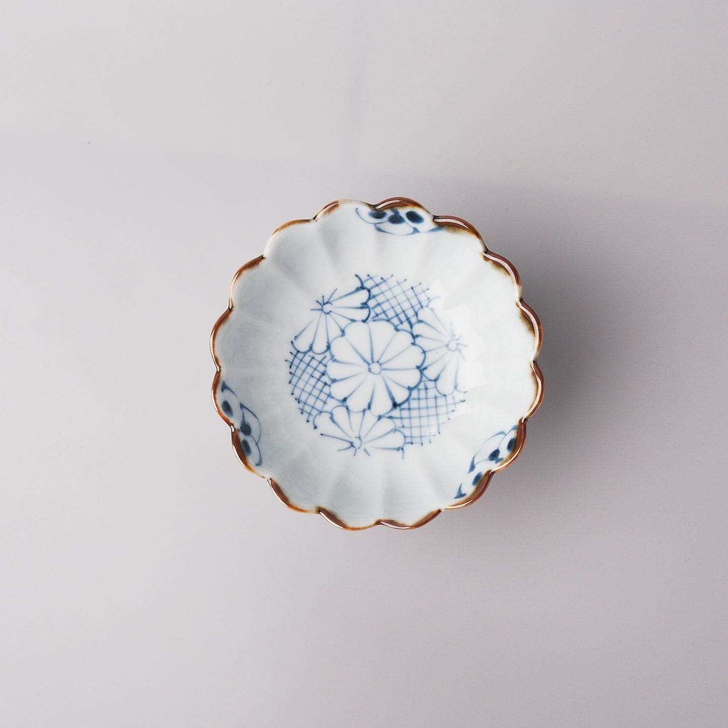 Imari Ware Dessert High Stand Bowl 11cm - Chrysanthemum