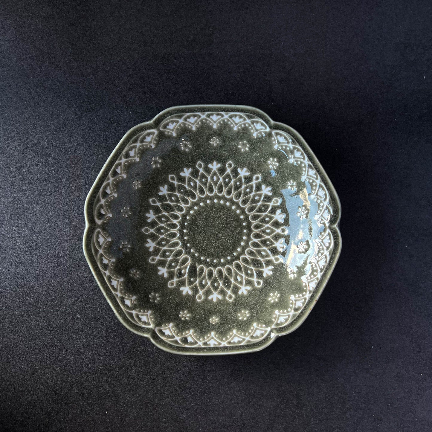 LA DENTELLE Deep Plate 21.5cm - Green / Grey / Brown / White