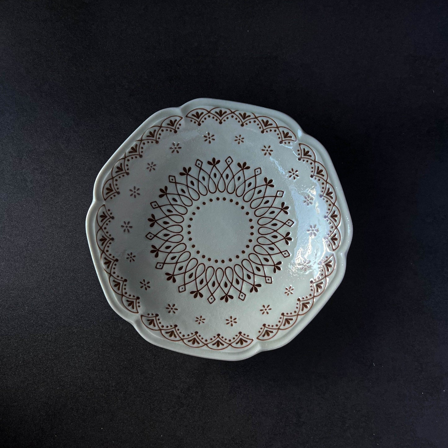 LA DENTELLE Deep Plate 21.5cm - Green / Grey / Brown / White