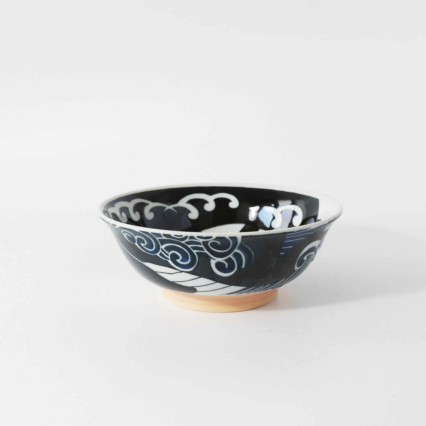 Ramen Noodle Large Bowl 21cm - Shiranami Whale