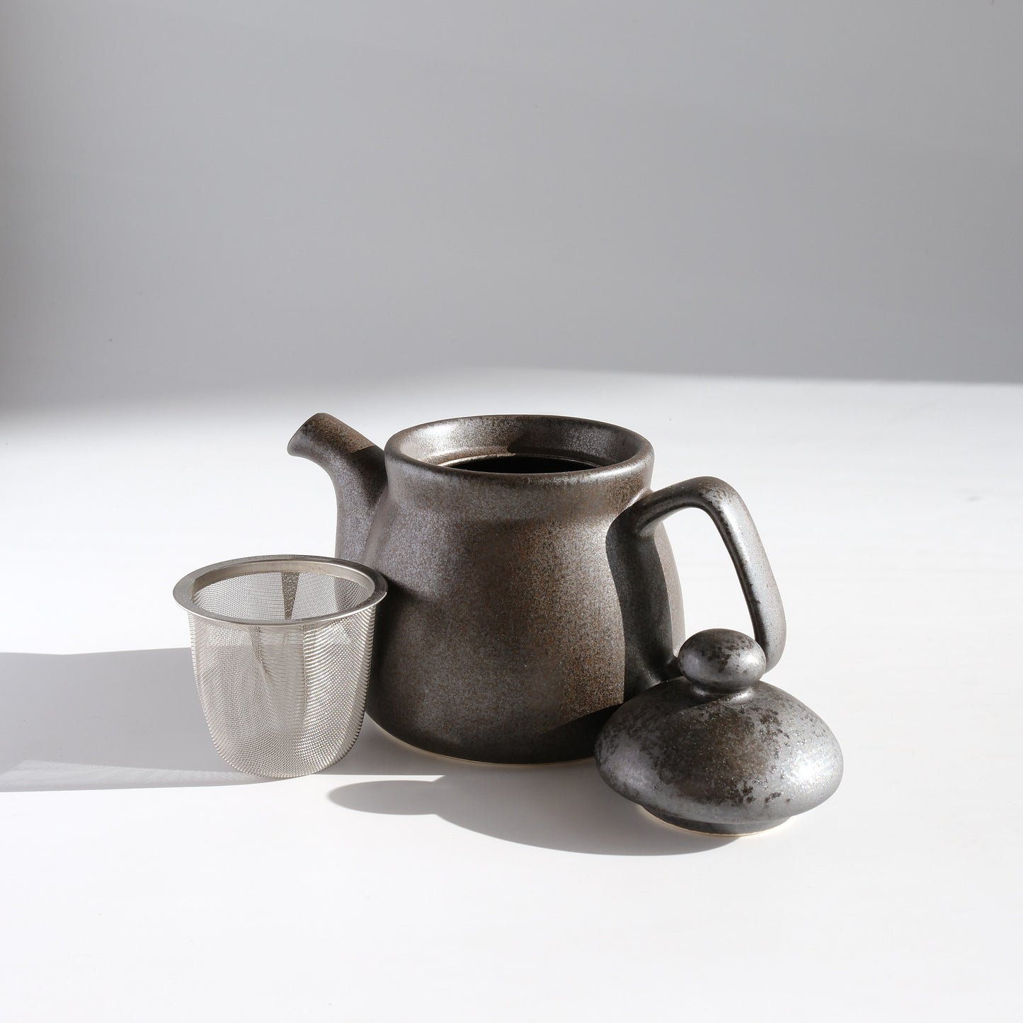 Mino Ware Teapot - Matte Black 600cc