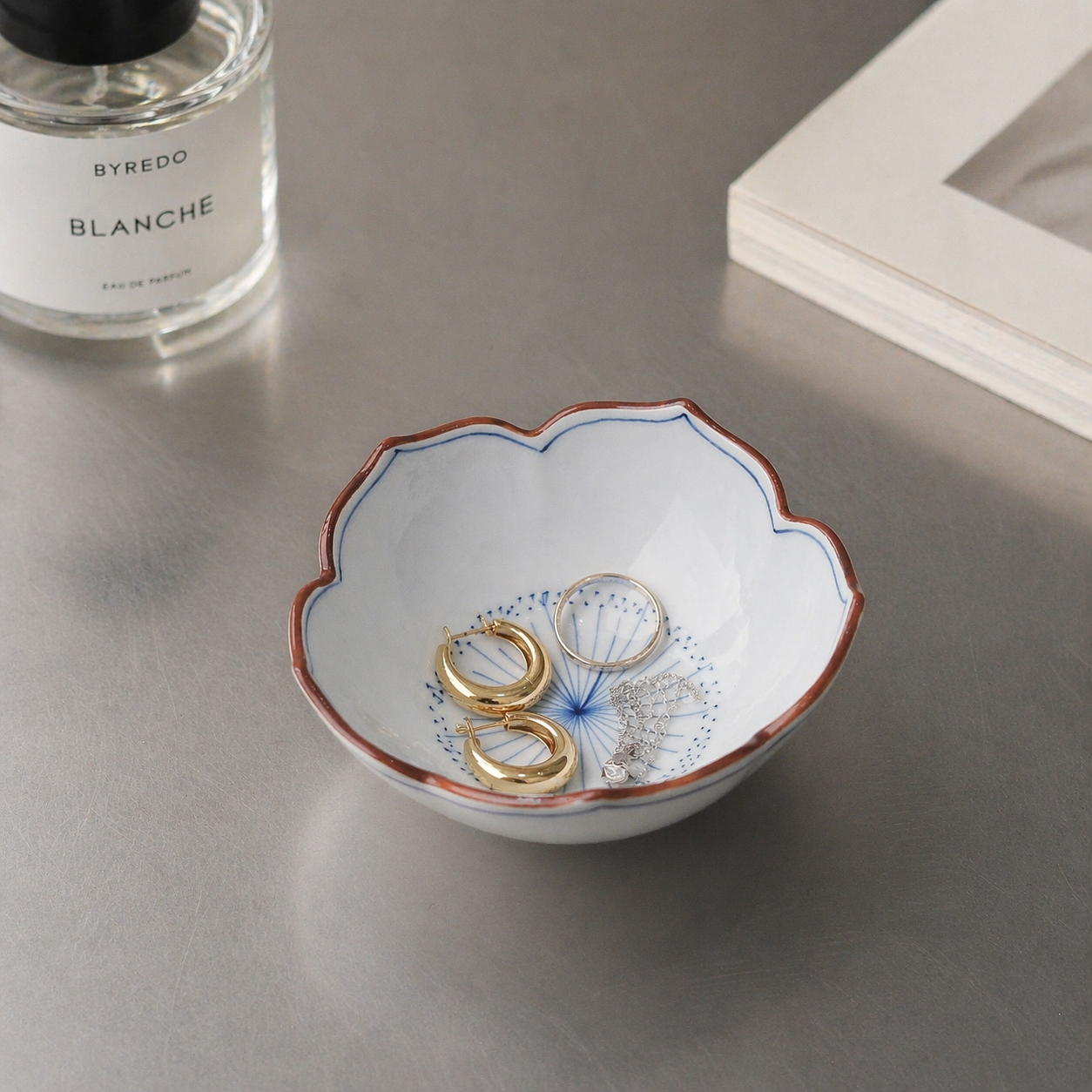 Hasami Ware Small Bowl 11.5cm - Bellflower