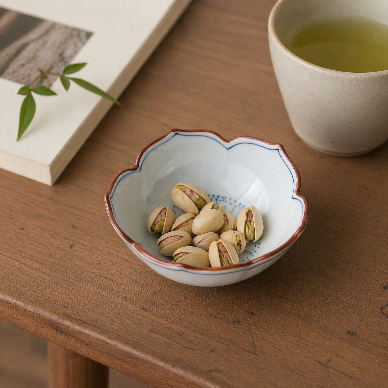 Hasami Ware Small Bowl 11.5cm - Bellflower