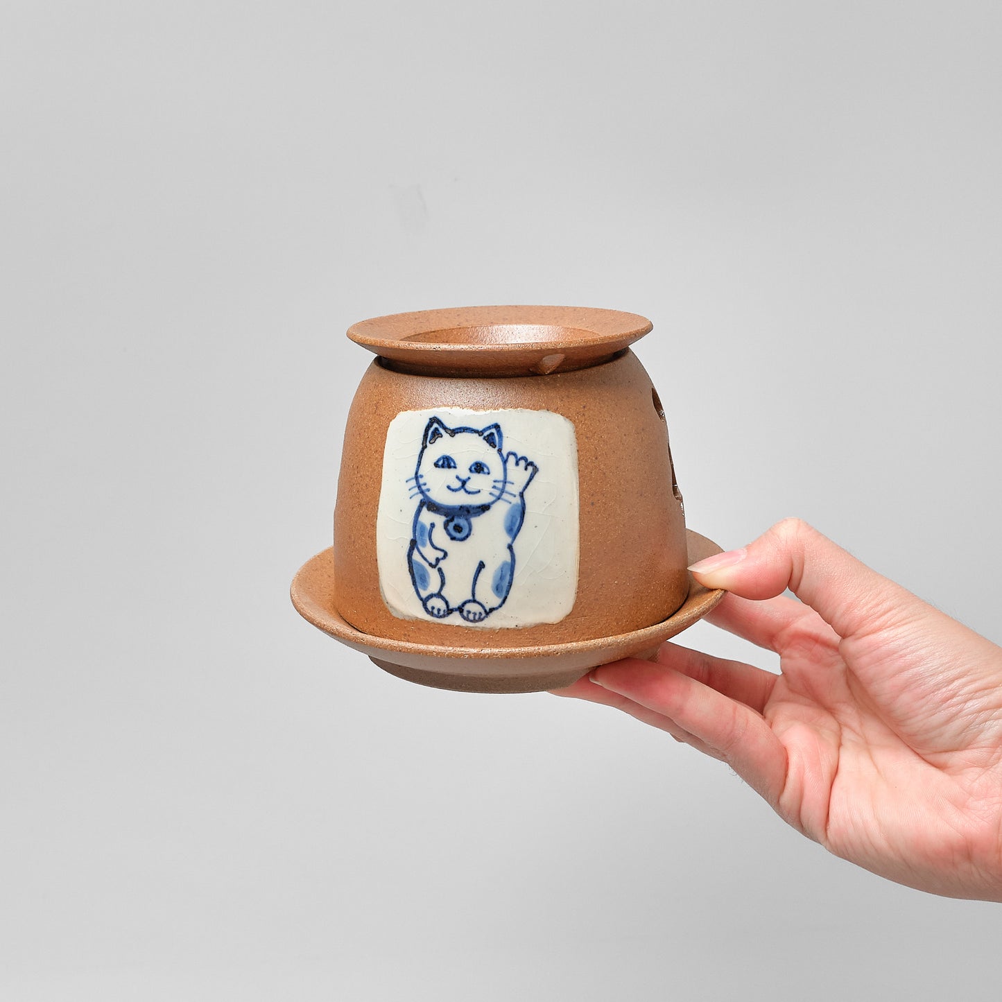 Arita Ware Japanese Ceramic Tea Aroma Burner (Chakōro) - Beckoning Cat