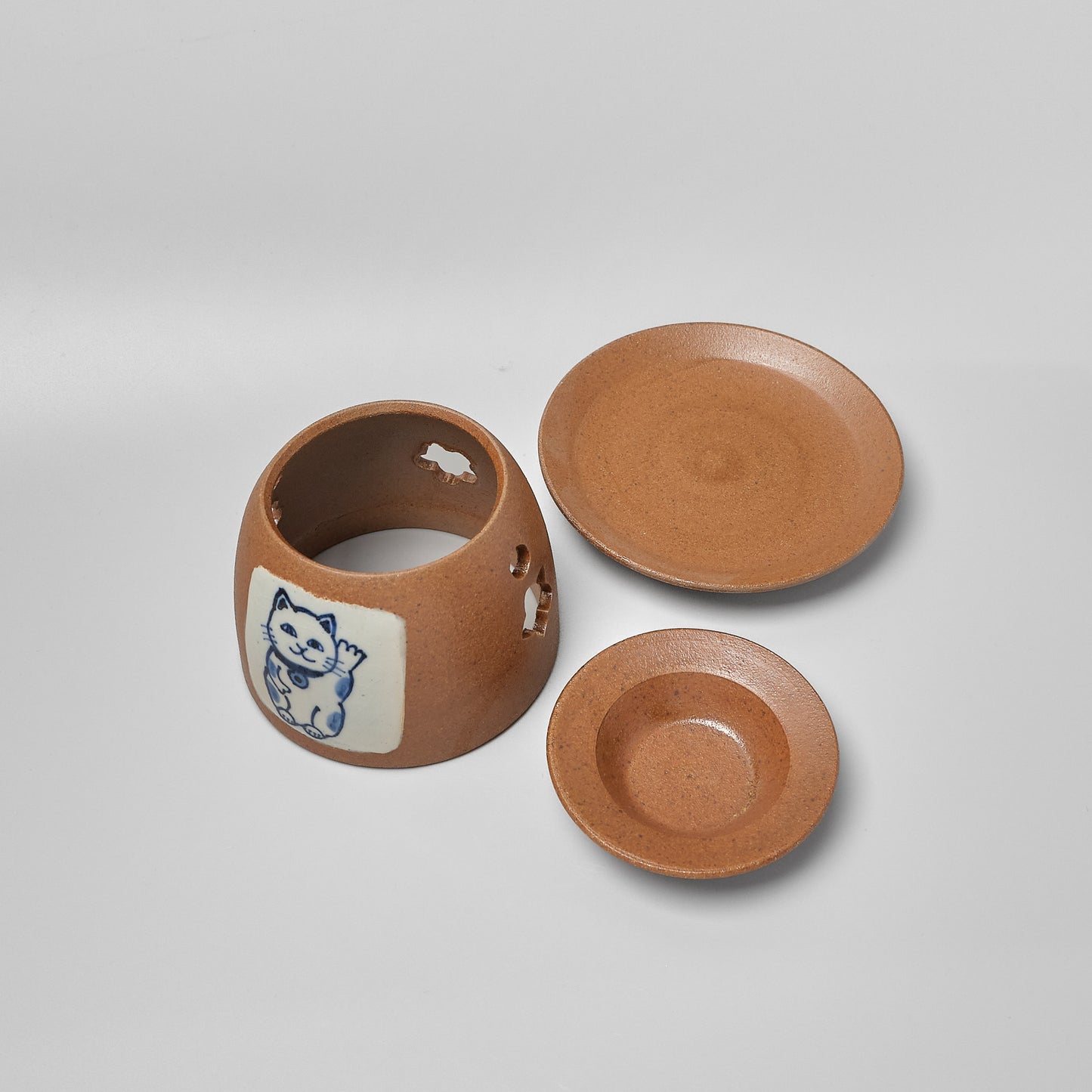 Arita Ware Japanese Ceramic Tea Aroma Burner (Chakōro) - Beckoning Cat