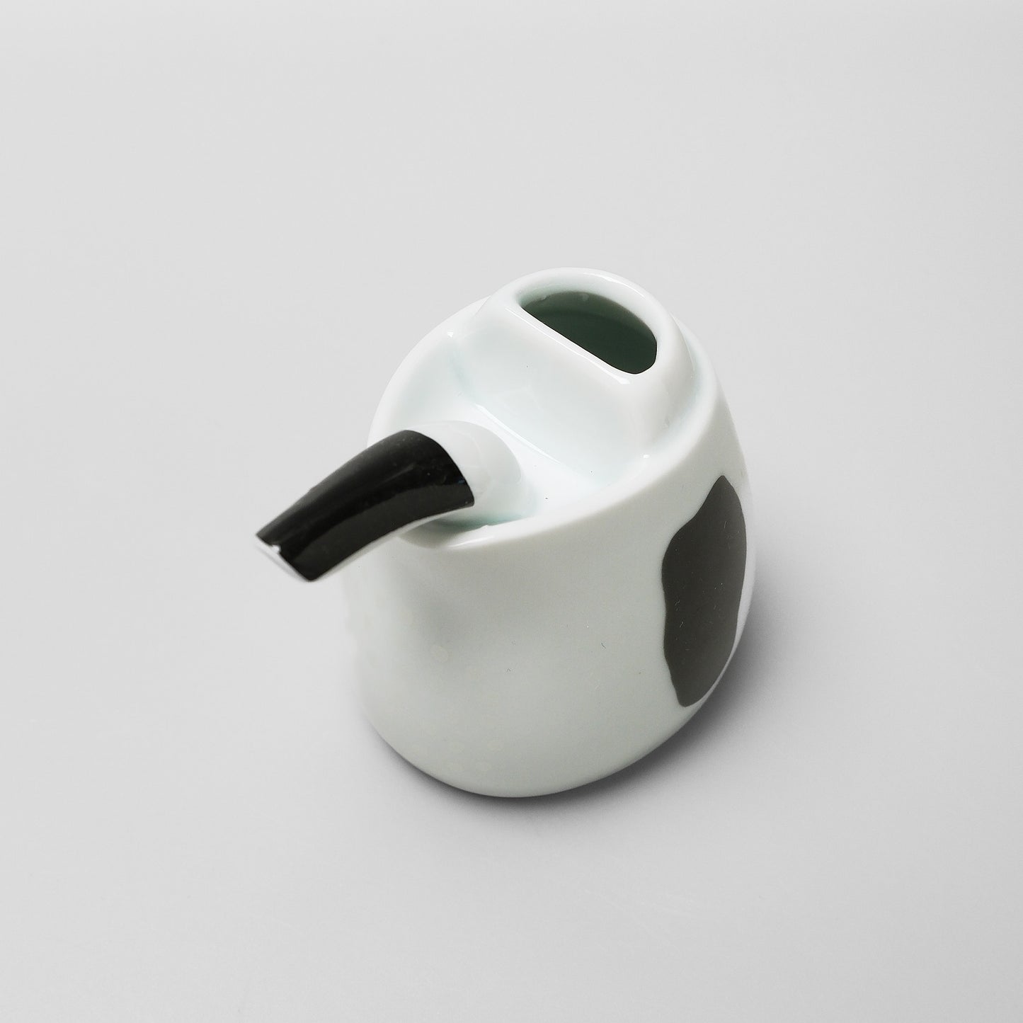 Arita Ware Soy Sauce Dispenser - Penguin