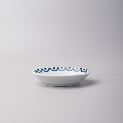 Arita Ware Oval Side Dish Plate 12.5cm - Strawberry