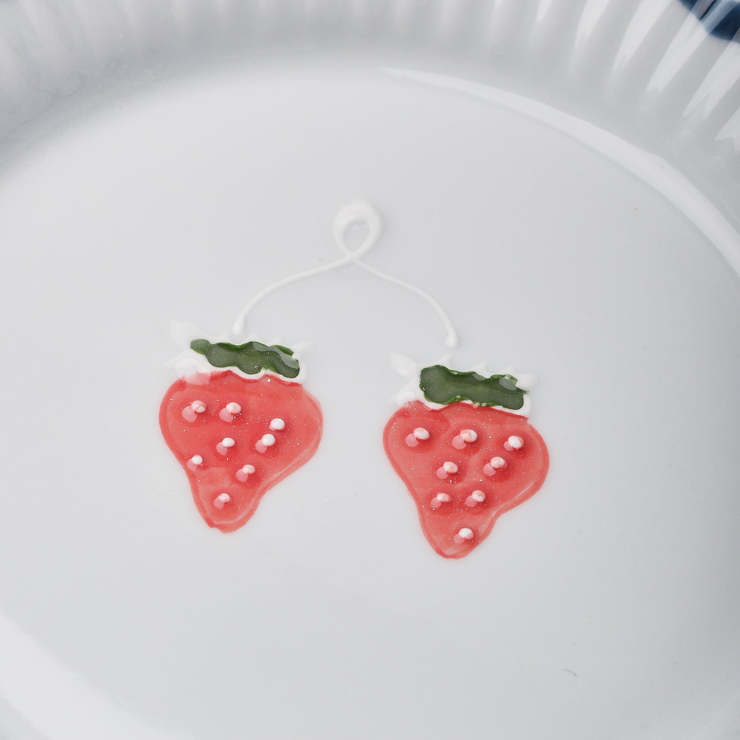 Arita Ware Round Plate 15.5cm - Strawberry