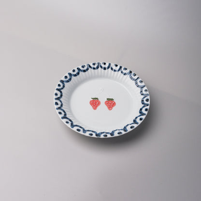 Arita Ware Round Plate 15.5cm - Strawberry