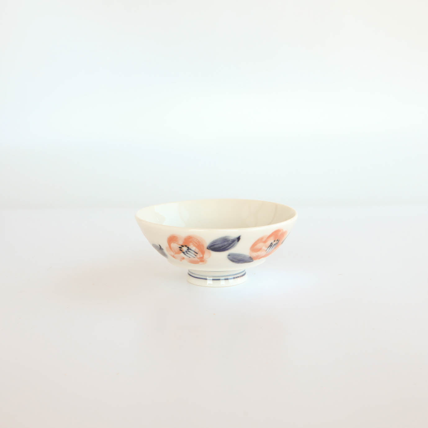 Hanatsubaki Easy-to-hold Tea Bowl - Camellia