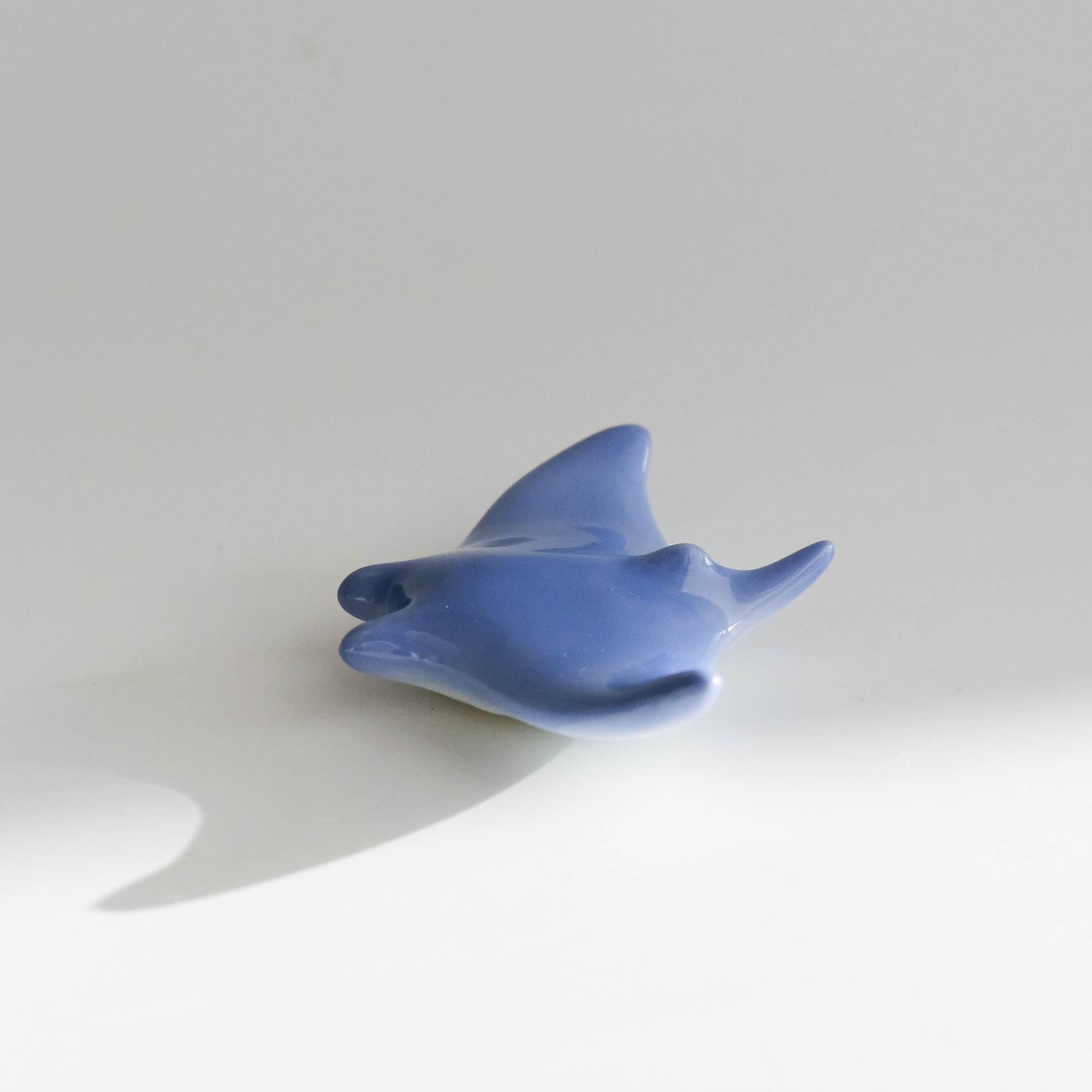 Arita Ware Chopstick Rest - Blue Manta Ray (Large)