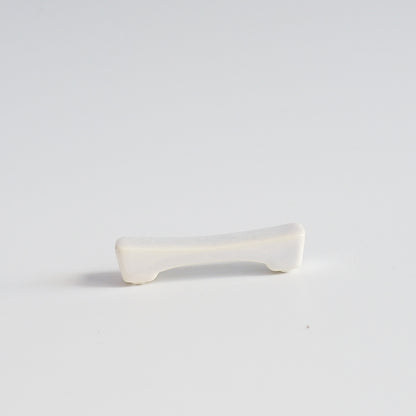 FLEURIR W Chopstick Rest - Crystal White