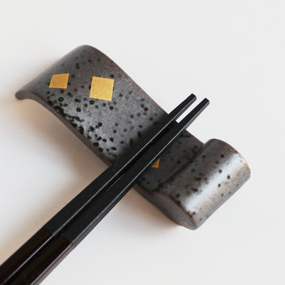 TOUGA Scroll Chopstick Rest - Diamond