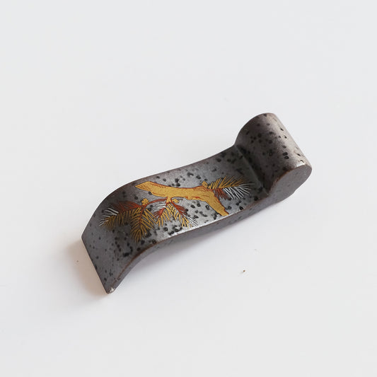 TOUGA Scroll Chopstick Rest - Pine