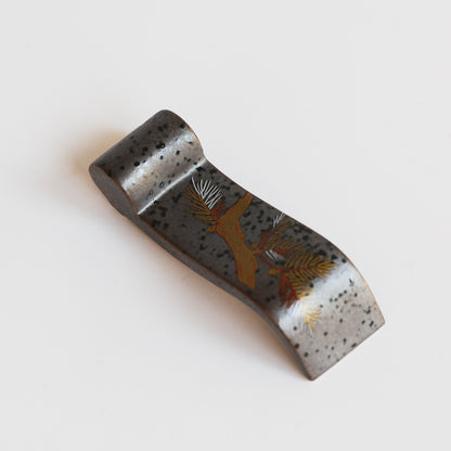 TOUGA Scroll Chopstick Rest - Pine
