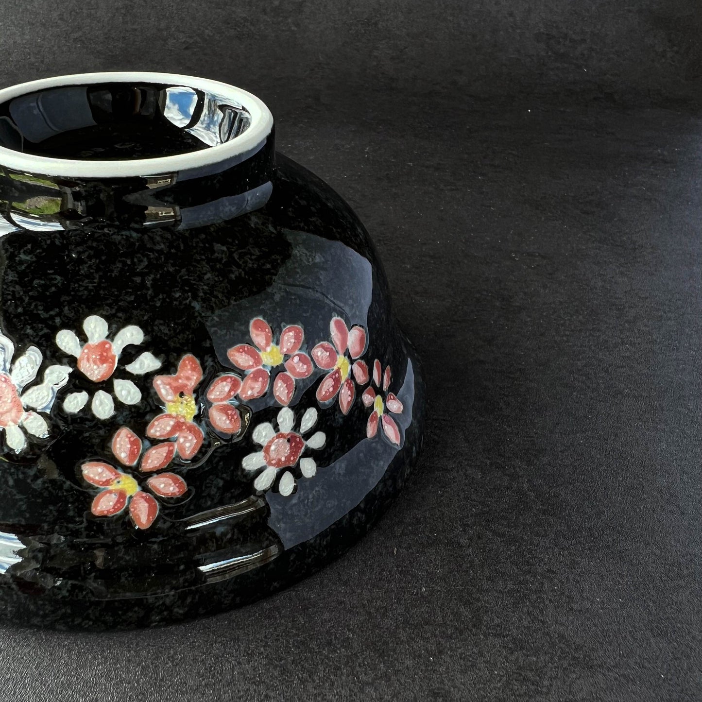 Donburi Rice Noodle Bowl with Lid - Black Floral