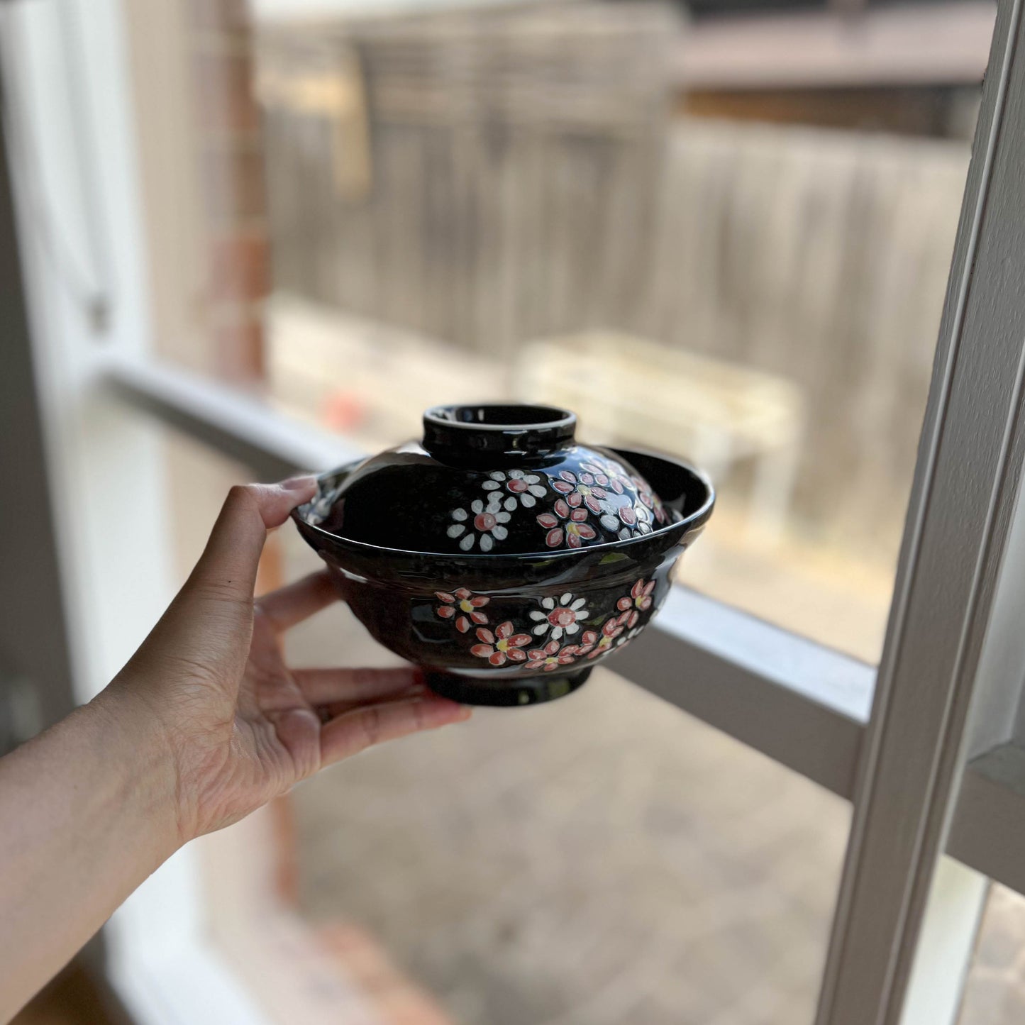 Donburi Rice Noodle Bowl with Lid - Black Floral
