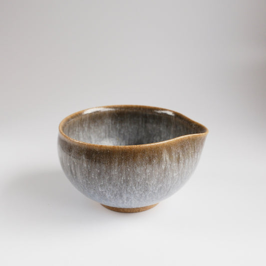 Matcha Bowl with Spout - Sesame by Masamura