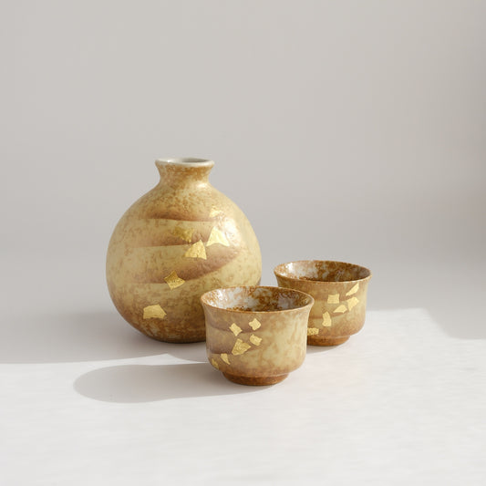 Kutani Ware Japanese Sake Set - Gold Leaf