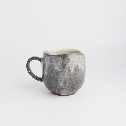 Kutani Ware Japanese Mug Cup - Gold Flower Hanazume