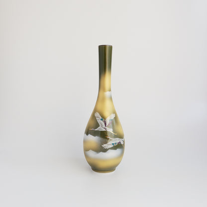 Kutani ware Flower Vase - Cranes in Sea of Clouds