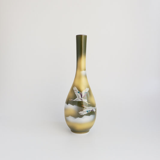 Kutani ware Flower Vase - Cranes in Sea of Clouds