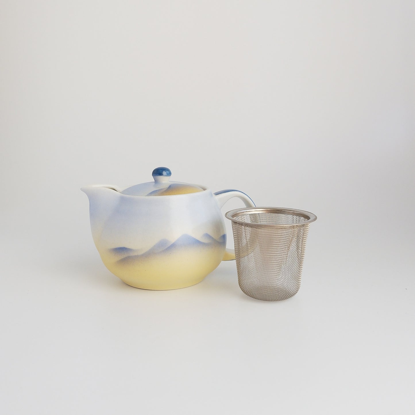 Kutani Ware Yunomi Kyusu Teapot Set - Sansui Mountainscape