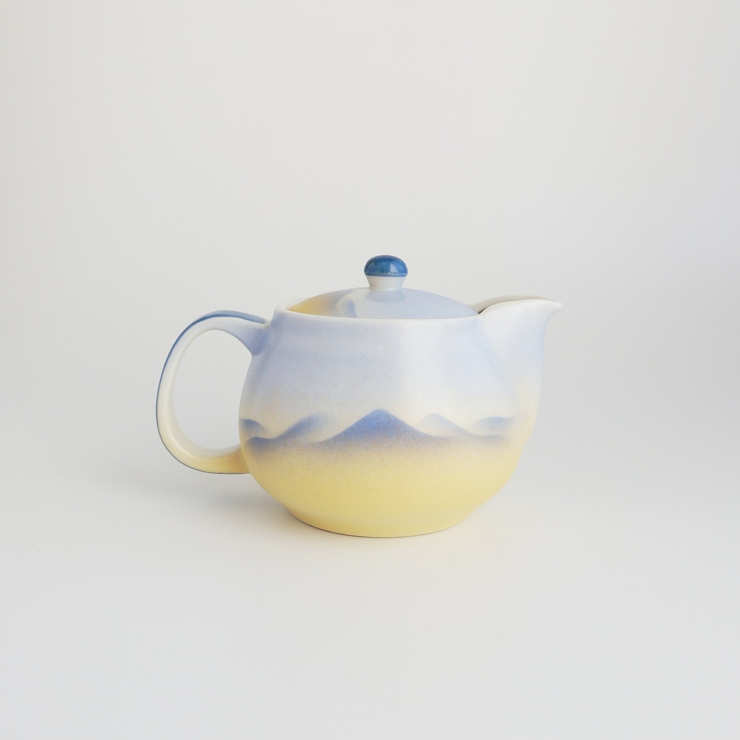 Kutani Ware Yunomi Kyusu Teapot Set - Sansui Mountainscape