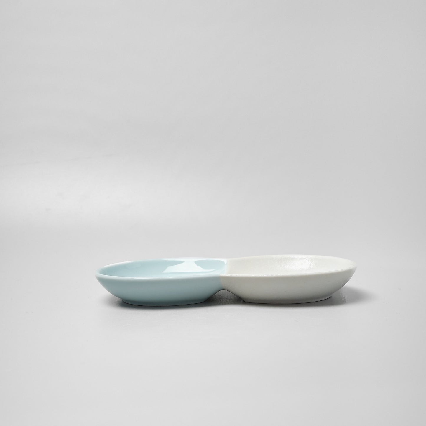 Hasami Ware Double Condiment Dish - Daisy (Blue)