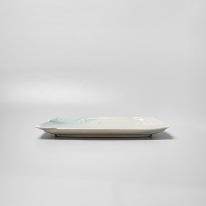 Hasami Ware Fuchidori Rectangle Plate - Daisy (Blue)