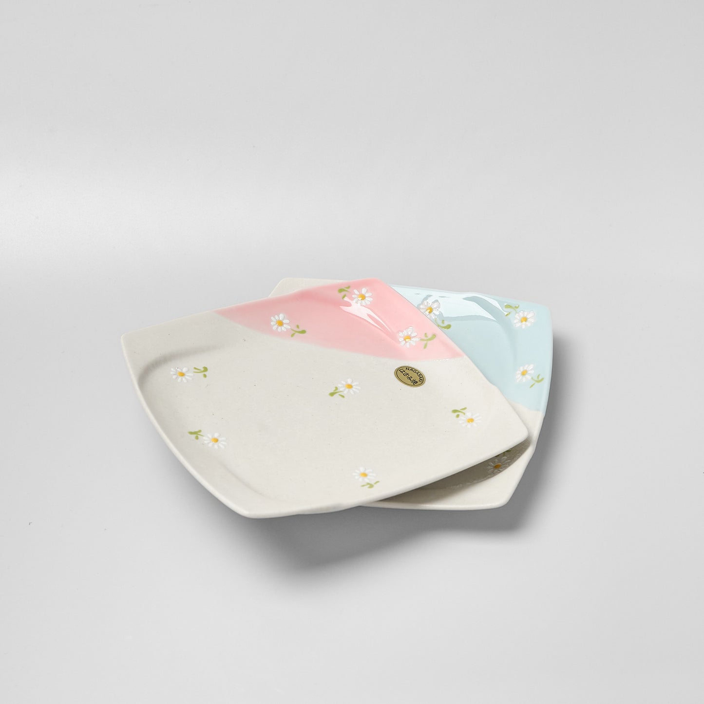Hasami Ware Fuchidori Square Plate - Daisy (Blue)