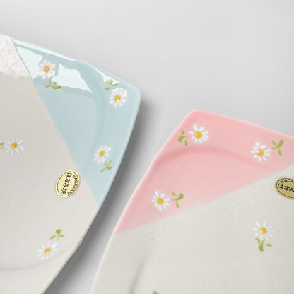 Hasami Ware Fuchidori Square Plate - Daisy (Blue)