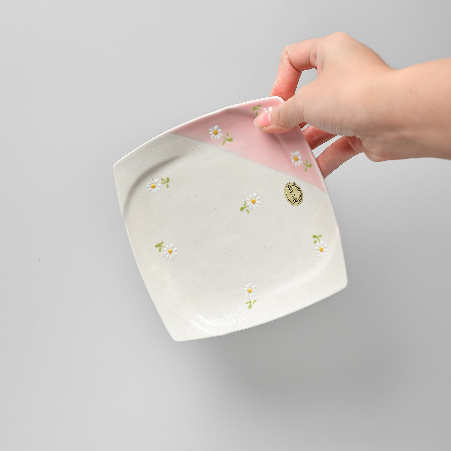 Hasami Ware Fuchidori Square Plate - Daisy (Pink)