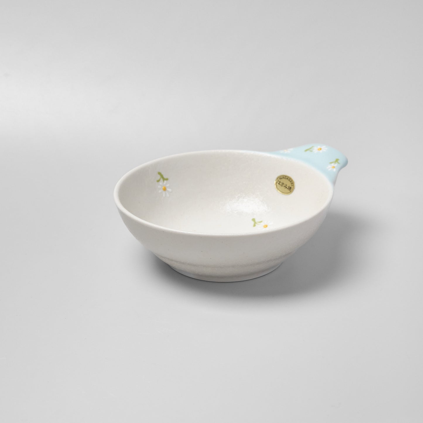Hasami Ware Serving Bowl with Handle - Daisy (Blue)