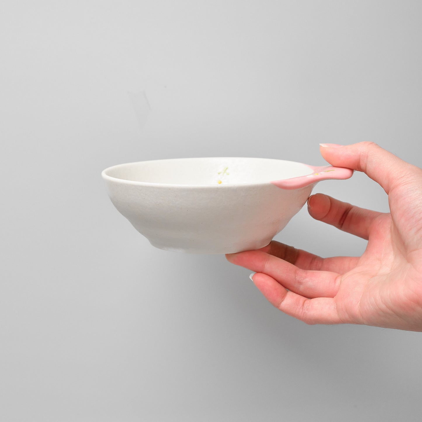Hasami Ware Serving Bowl with Handle - Daisy (Pink)