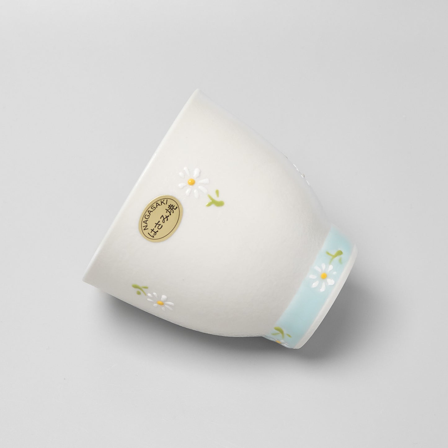 Hasami Ware Yunomi Tea Cup - Daisy (Blue)