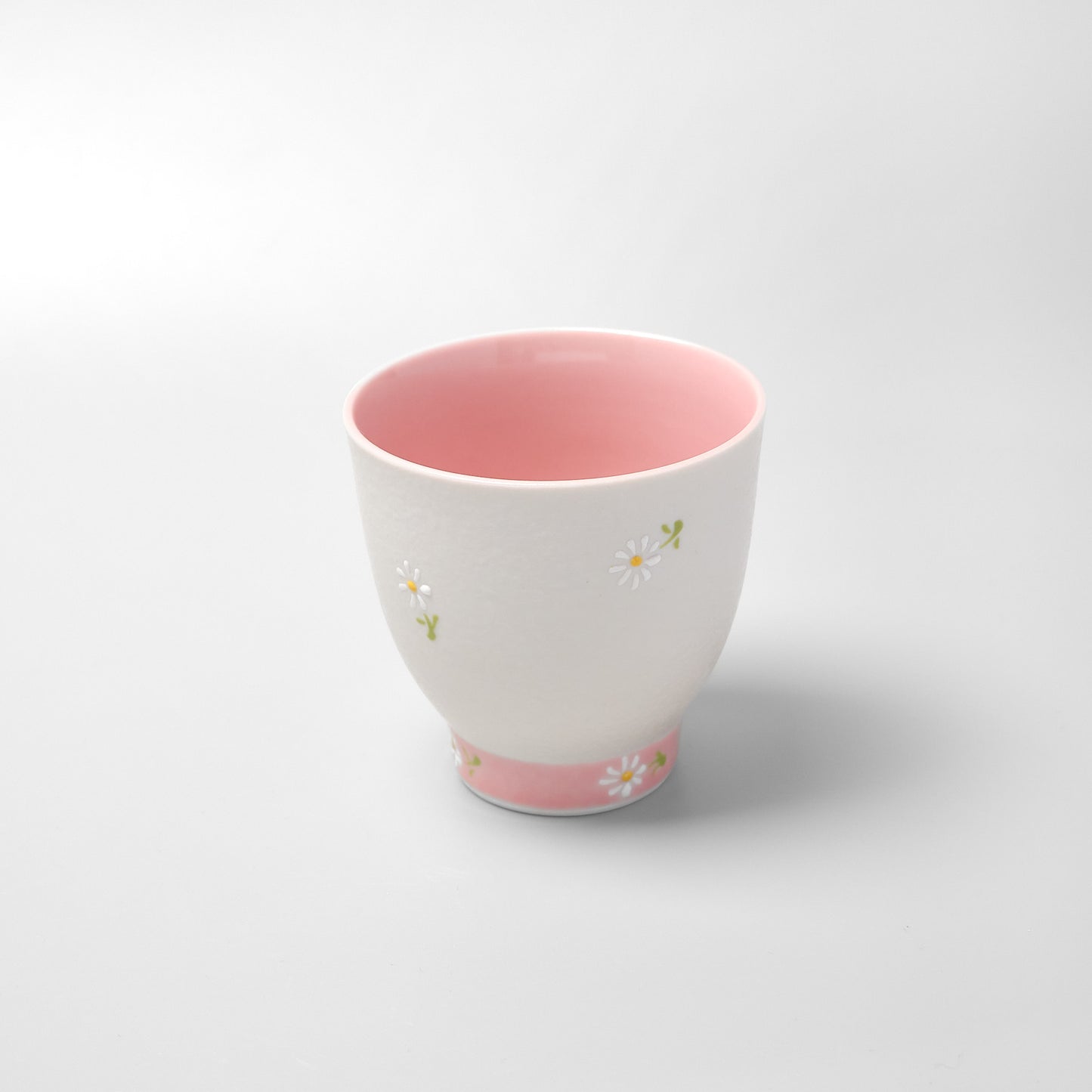 Hasami Ware Yunomi Tea Cup - Daisy (Pink)