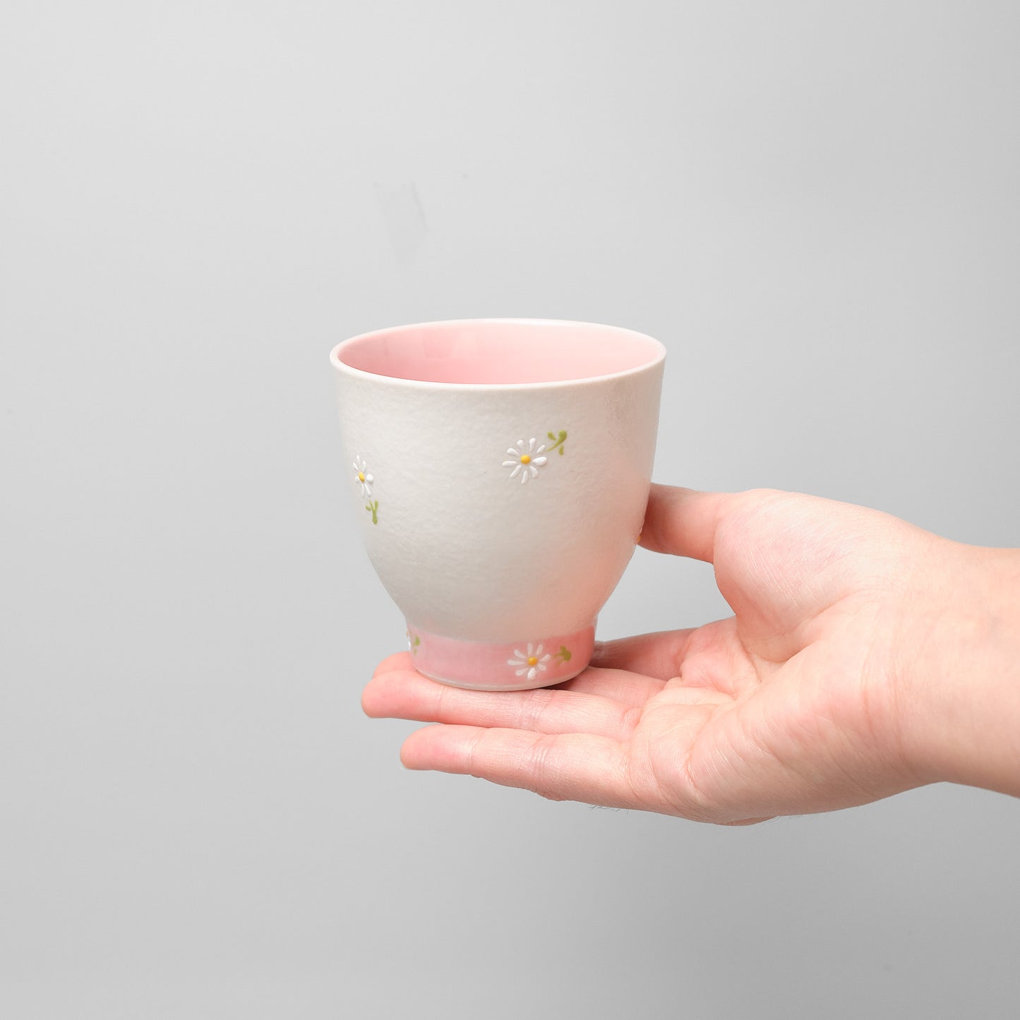 Hasami Ware Yunomi Tea Cup - Daisy (Pink)