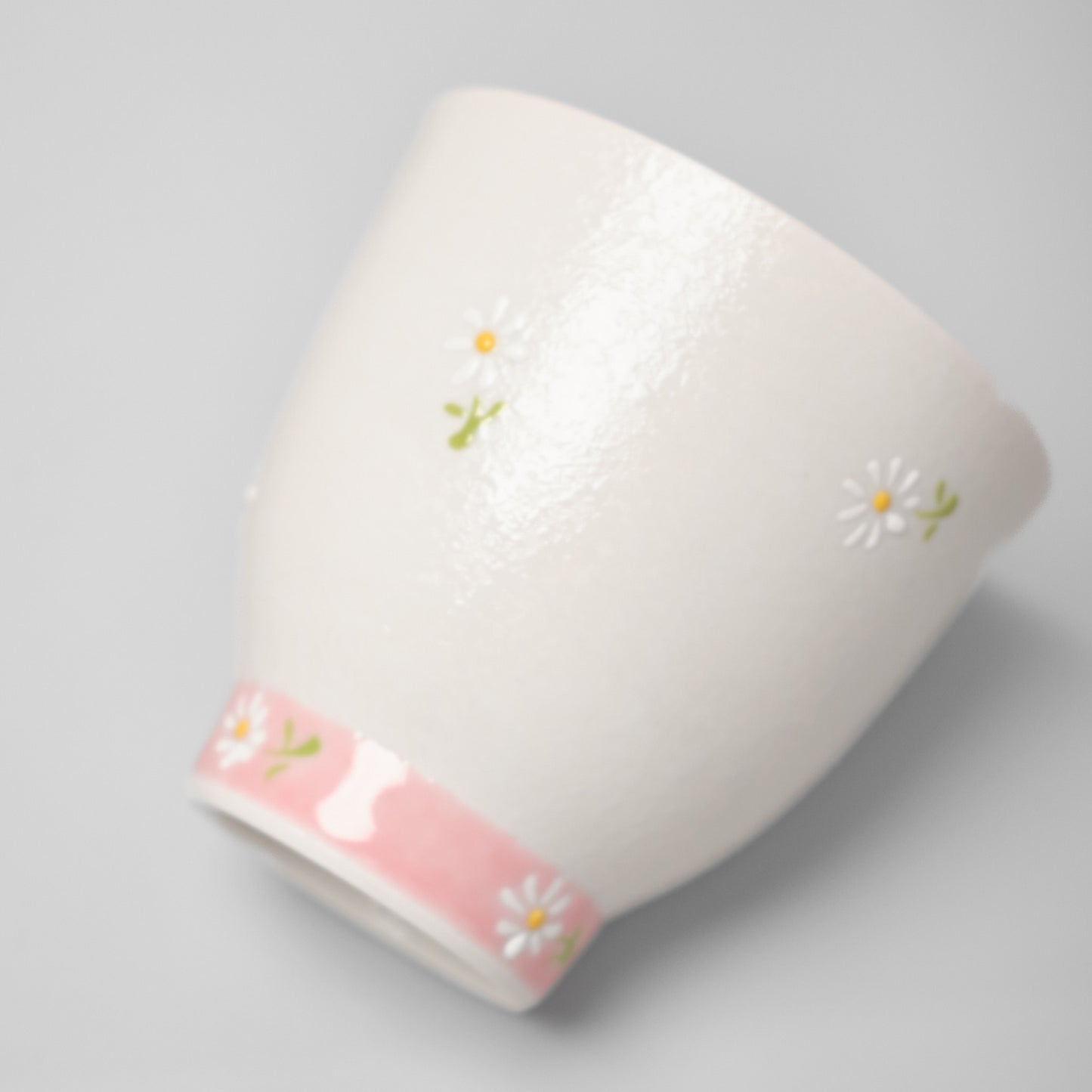 Hasami Ware Yunomi Tea Cup - Daisy (Pink)