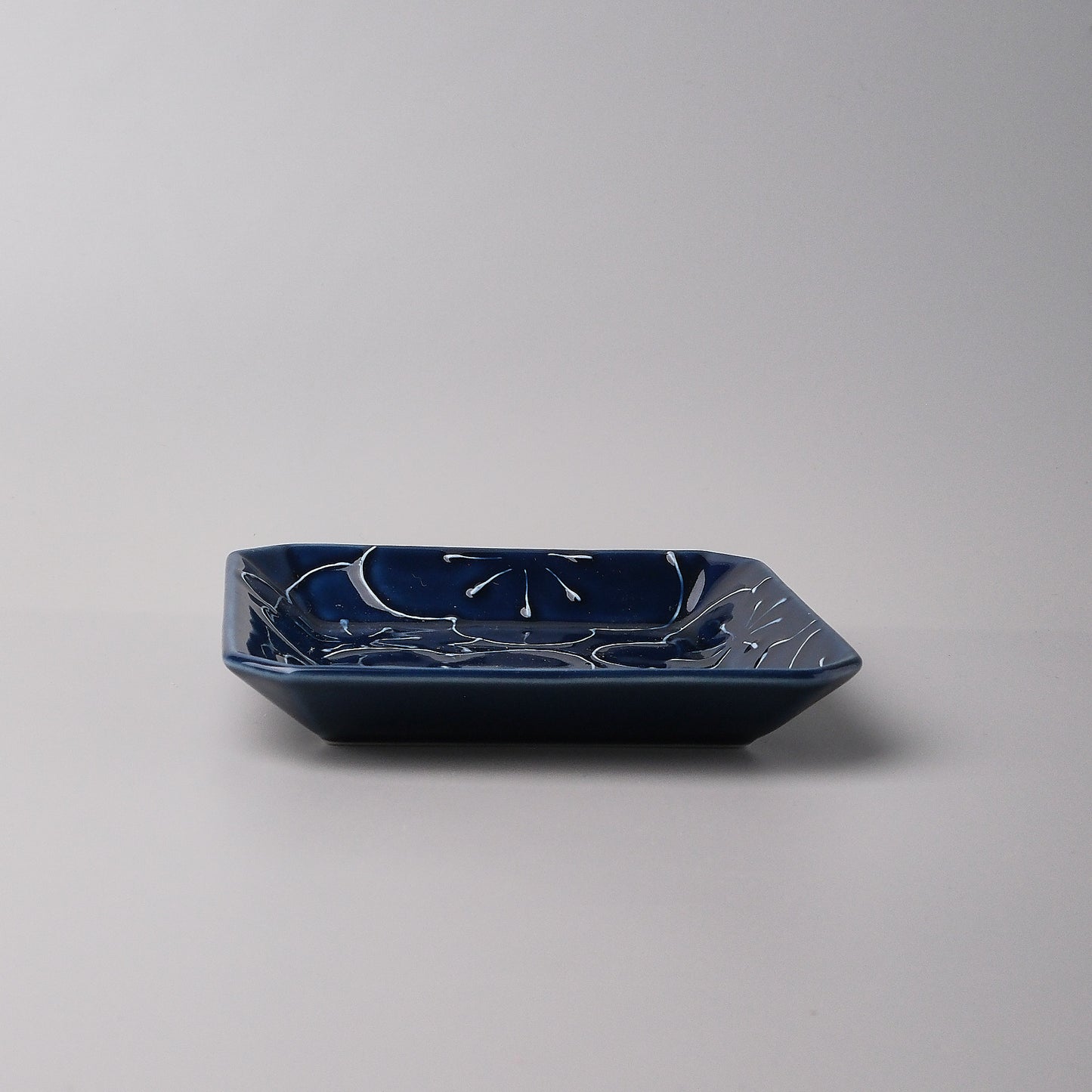 Hasami ware Side Dish Plate - Spring Bloom