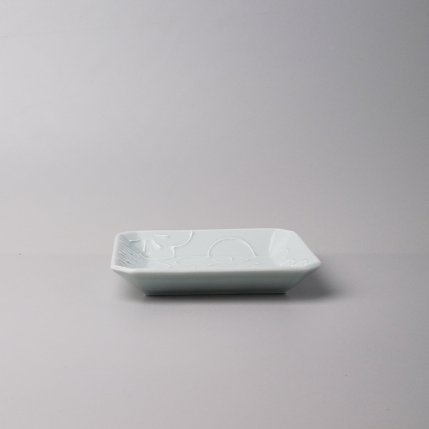 Hasami ware Side Dish Plate - Spring Bloom